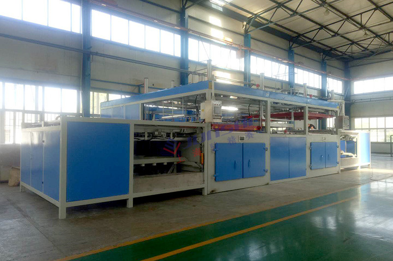 雙頭自動<a href=http://m.shuziedu.cn/ target=_blank class=infotextkey>吸塑機</a>.jpg