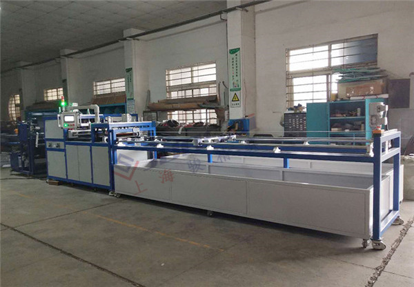 地熱膜全自動<a href=http://m.shuziedu.cn/ target=_blank class=infotextkey>熱合機</a>